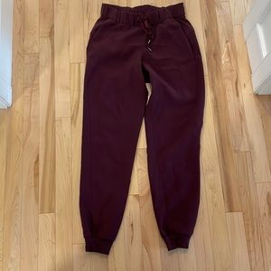 Lululemon size 4 burgundy’s jogger (polyester blend fabric)
